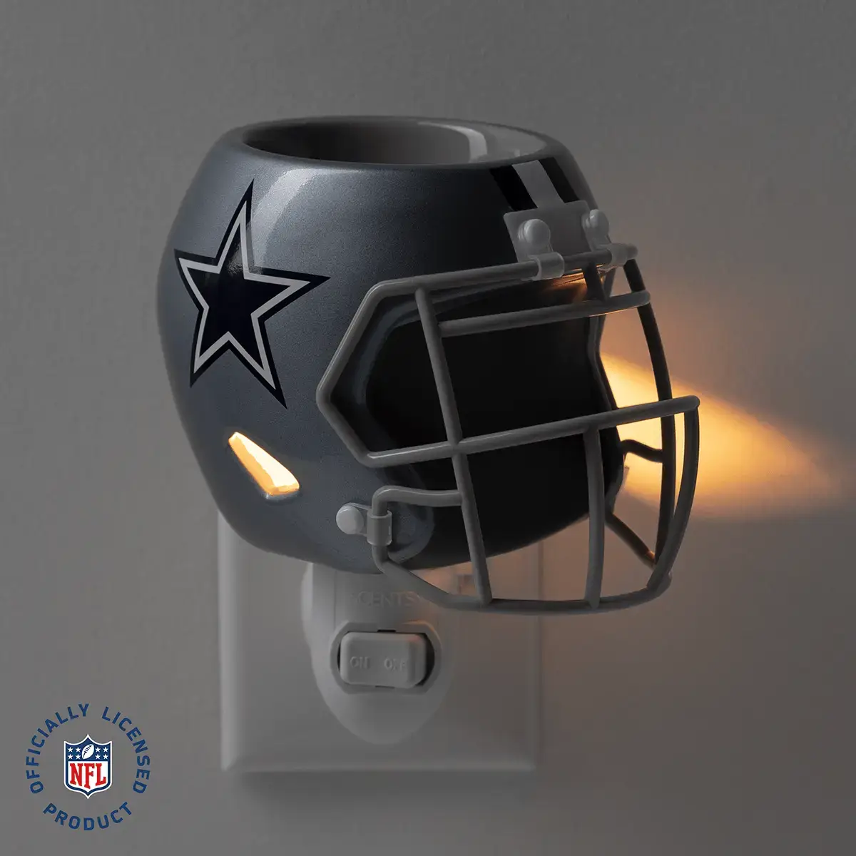 Homeminiwarmernfldallascowboyspackshotdarkr12026Pws_Highres NFL Dallas Cowboys Helmet Mini Scentsy Warmer (2026)