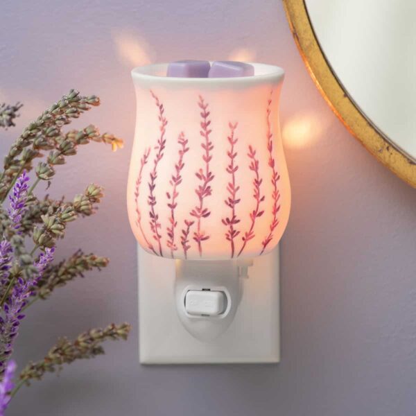 LAVENDER LOVE MINI SCENTSY WARMER STYLED