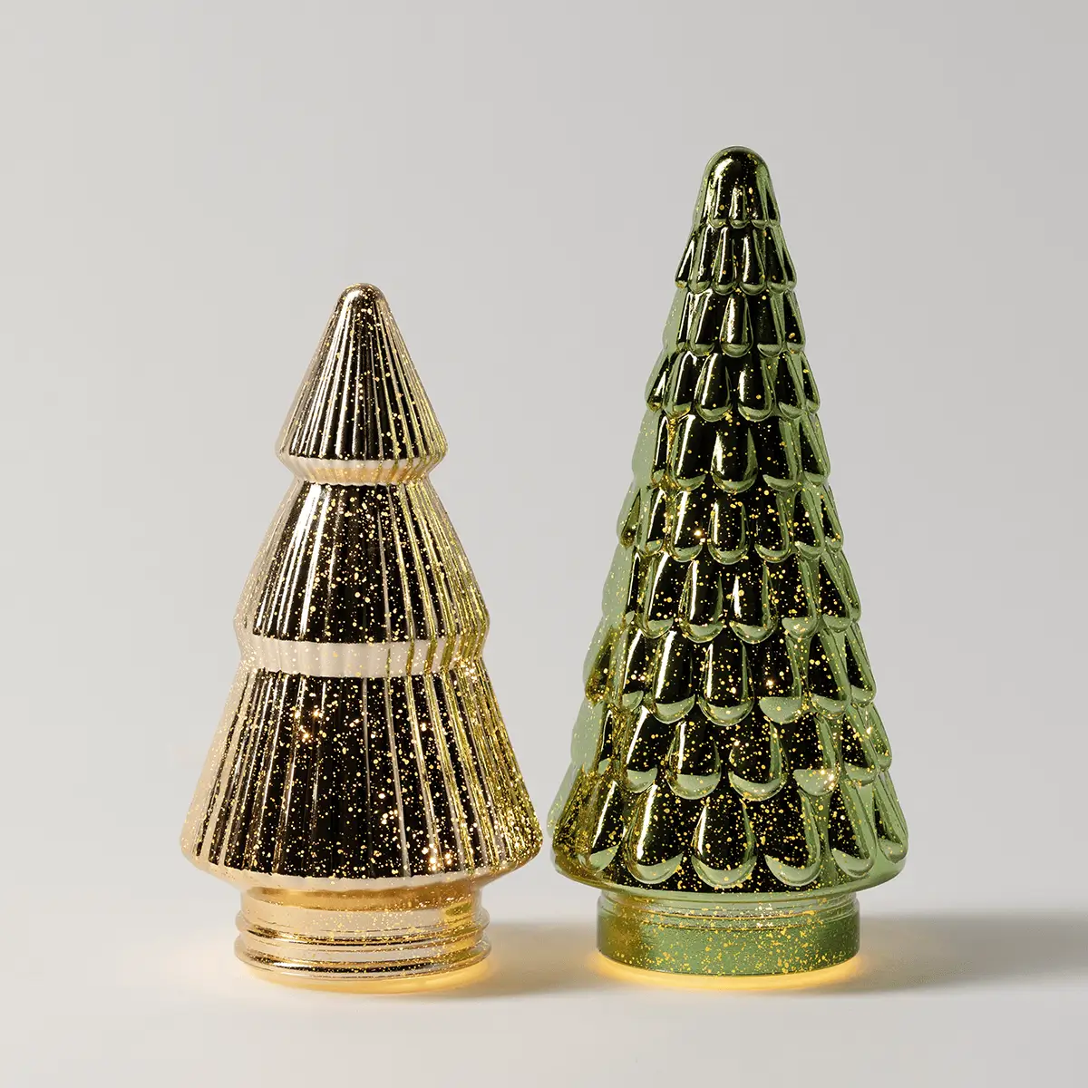Led Décor Trees – Gold And Green - Lit 1 Scentsy LED Décor Trees Green & Gold - Holiday 2026