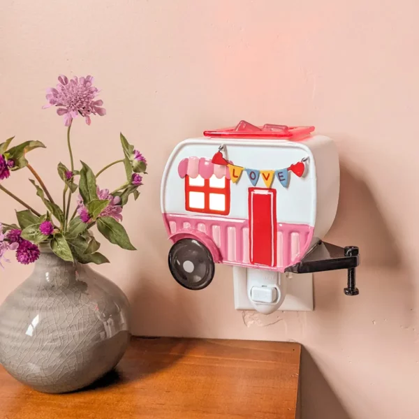 Love Finds A Way Camper Mini Scentsy Warmer | Valentine's Day 2025