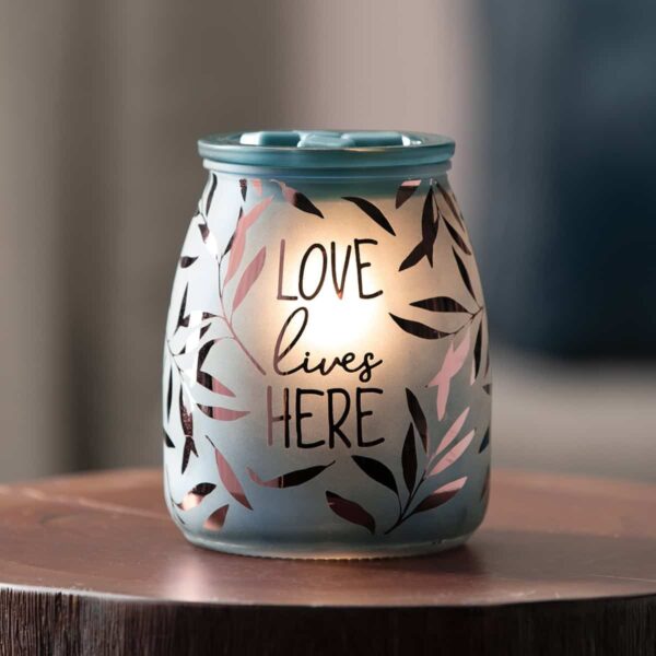 Love Lives Here Scentsy Warmer1