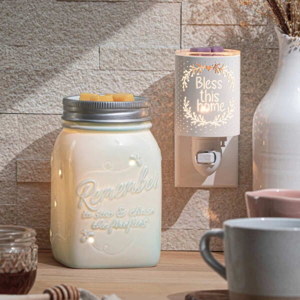 Mt Home Warmer Chasingfireflies Heartishomemini R1 Fw22 MT HOME Warmer ChasingFireflies HeartIsHomeMini R1 FW22
