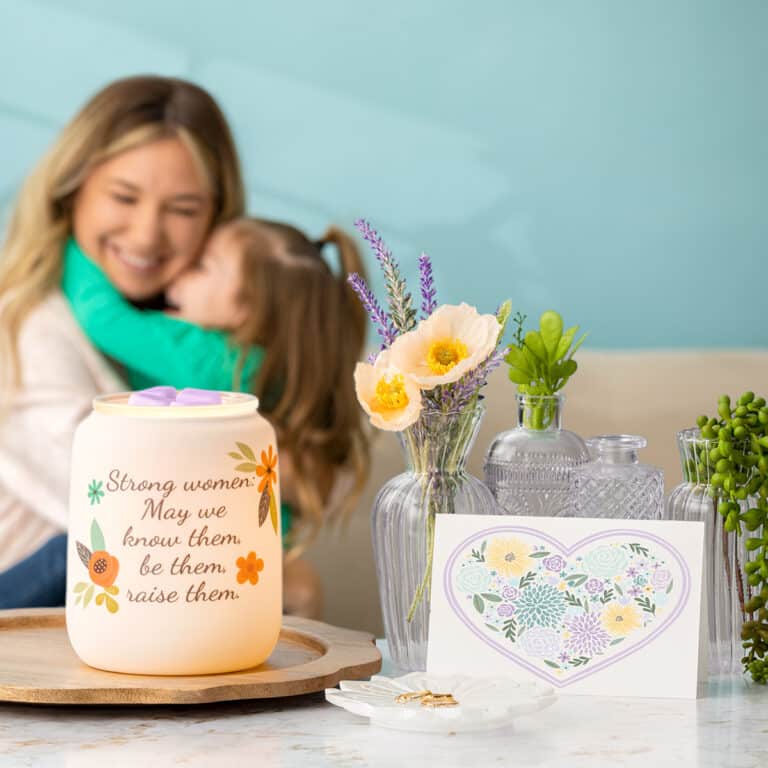 With Strength Scentsy Warmer Mother's Day 2022