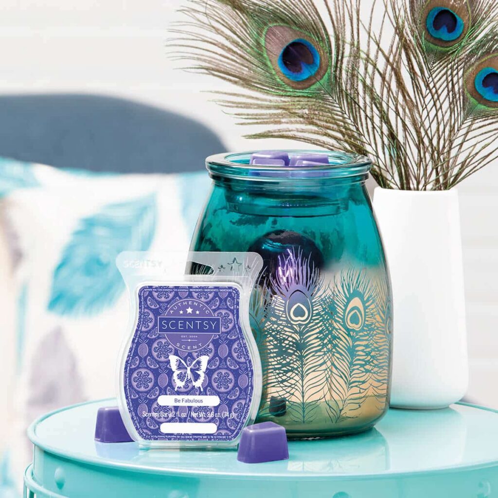 SCENTSY APRIL 2020 WARMER & SCENT OF THE MONTH BE BOLD PEACOCK WARMER