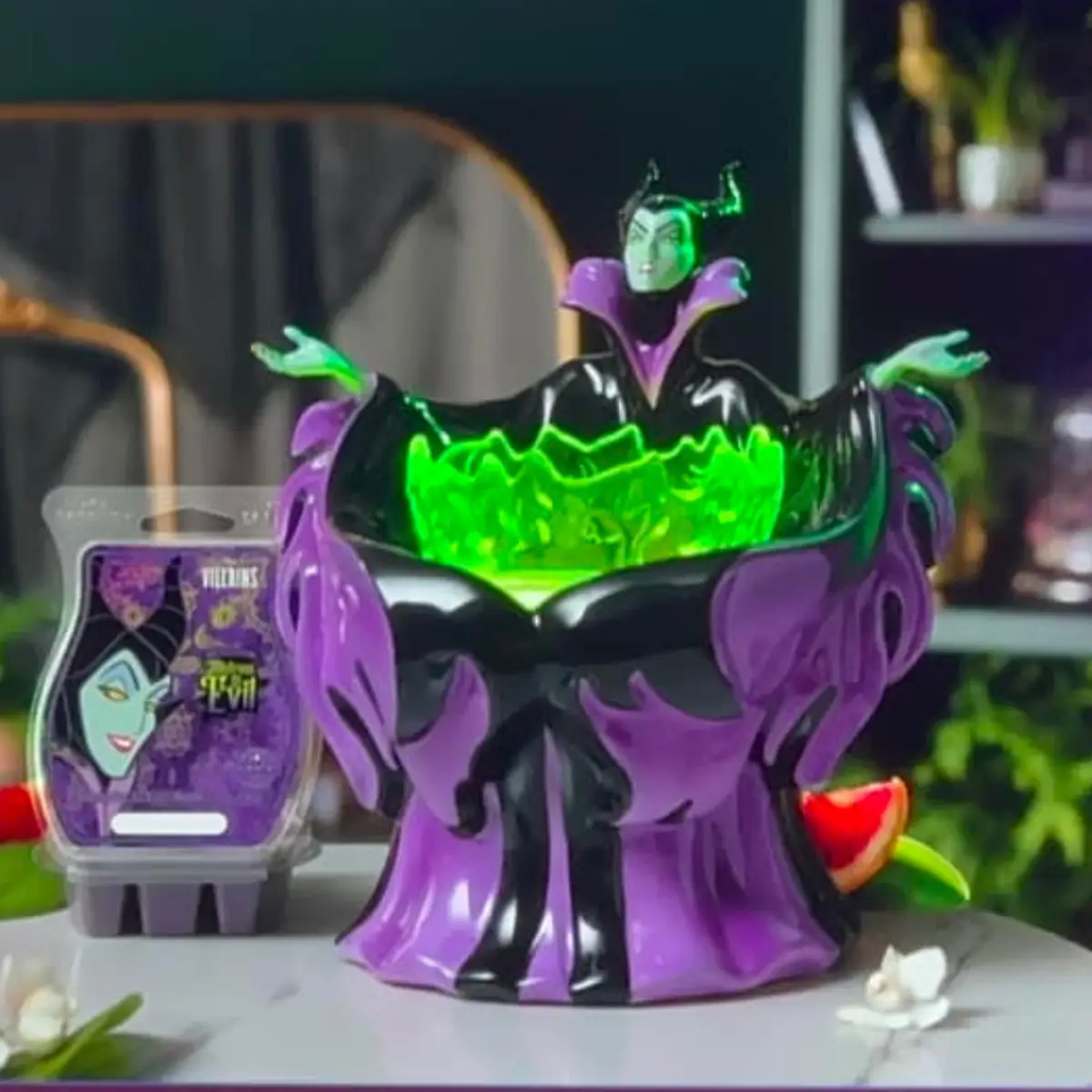 NEW! Scentsy Maleficent Warmer Disney Villains Shop September 23