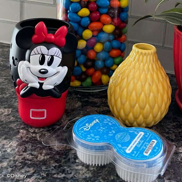 Minnie Mouse Wall Fan Scentsy Diffuser with Light, Disney Collection