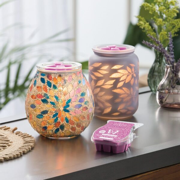 Pearlescent Petals Scentsy Warmer 8