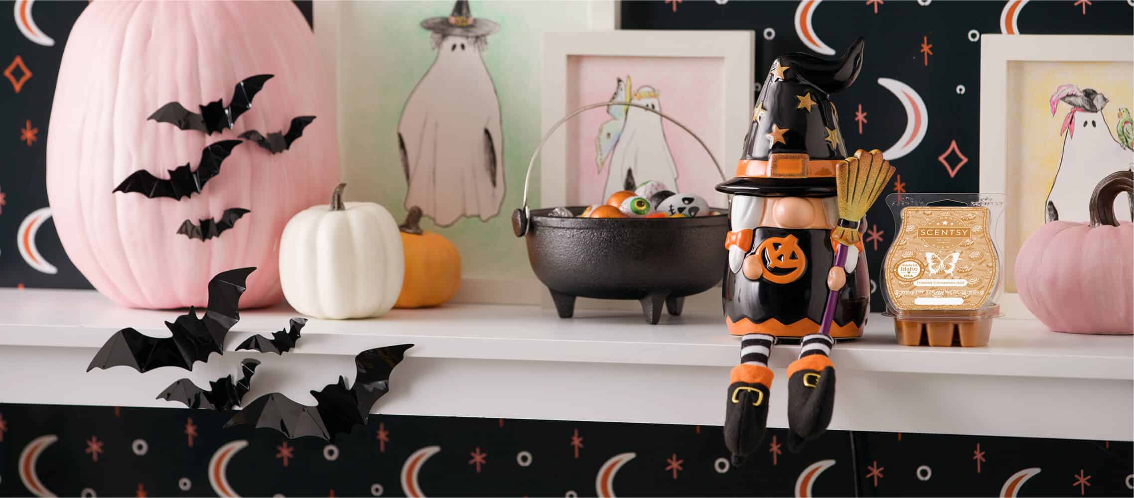 Scentsy September 2023 Warmer & Scent of the Month | Wicked Cute Gnome + Frosted Cinnamon Roll