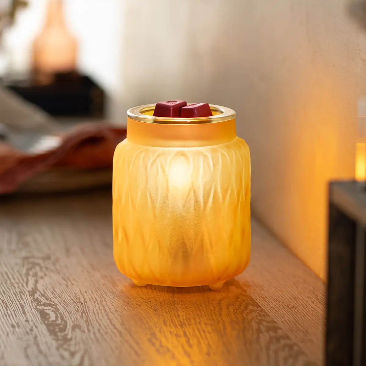 Soft Honey Scentsy Warmer