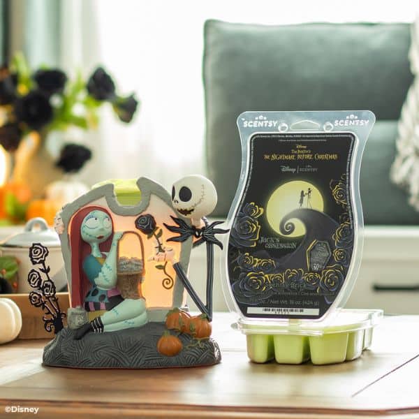 The Nightmare Before Christmas 30th Anniversary Scentsy Warmer & Wax