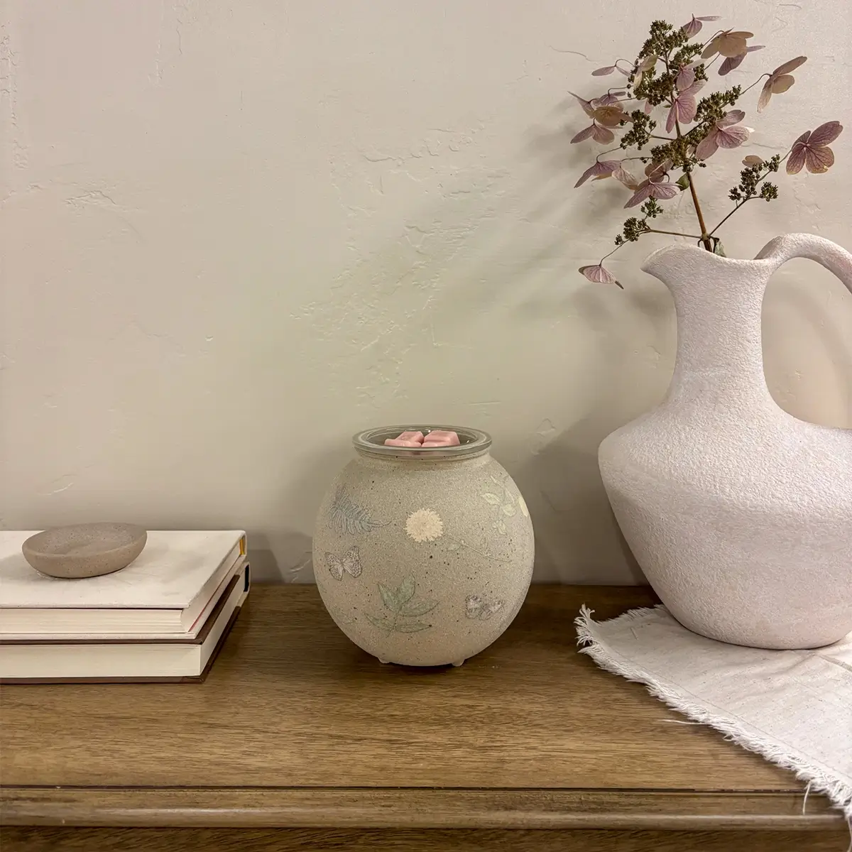 Scentsy February 2026 Warmer Of The Month - Veiled Meadow + Pink Peony &Amp; Pear Scentsy February 2026 Warmer of the Month - Veiled Meadow + Pink Peony & Pear