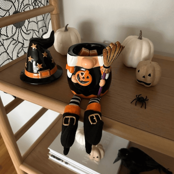 Scentsy September 2023 Warmer & Scent of the Month | Wicked Cute Gnome + Frosted Cinnamon Roll