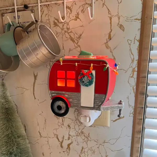 Christmas Camper Mini Scentsy Warmer | Holiday 2023