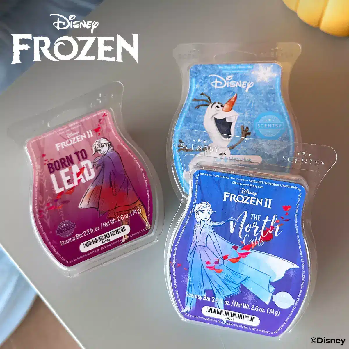 MT FW22 DisneyAlliance Frozen Olaf Warmer WarmHugs Bar R1 1