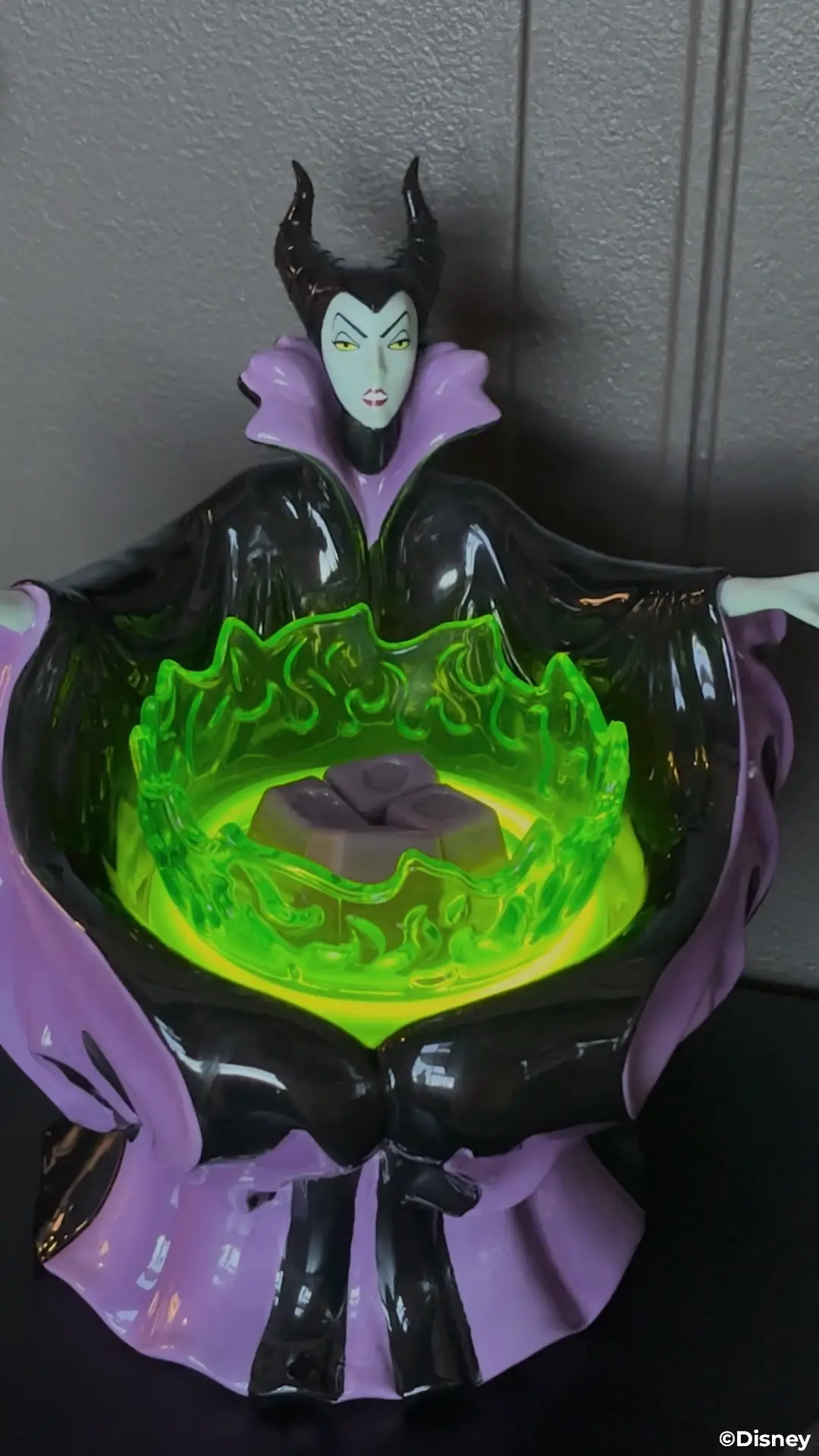 Scentsy 2025 Disney Villains Collection with Maleficent & Evil Queen | Shop Now