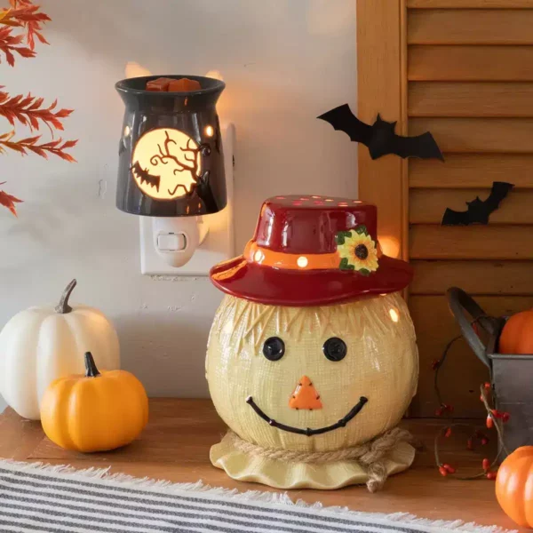 Scarecrow Scentsy Warmer | Harvest Favorites 2023