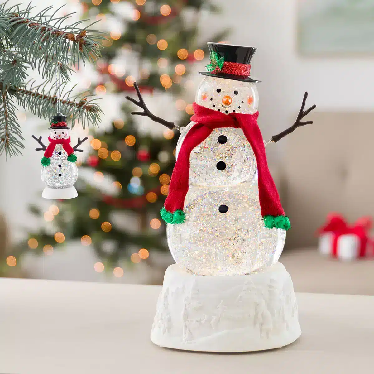 Holiday 2023 Limited Edition Scentsy Warmer - Swirling Snowman